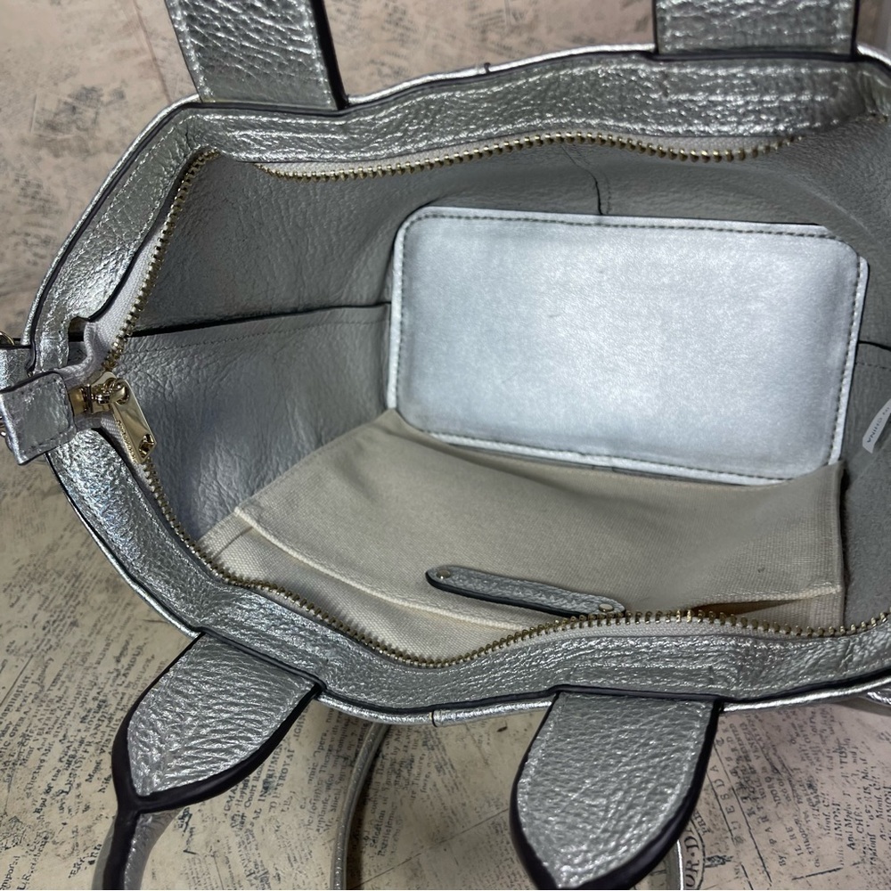 Banana Republic silver leather bag detachable crossbody strap - Picture 7 of 12